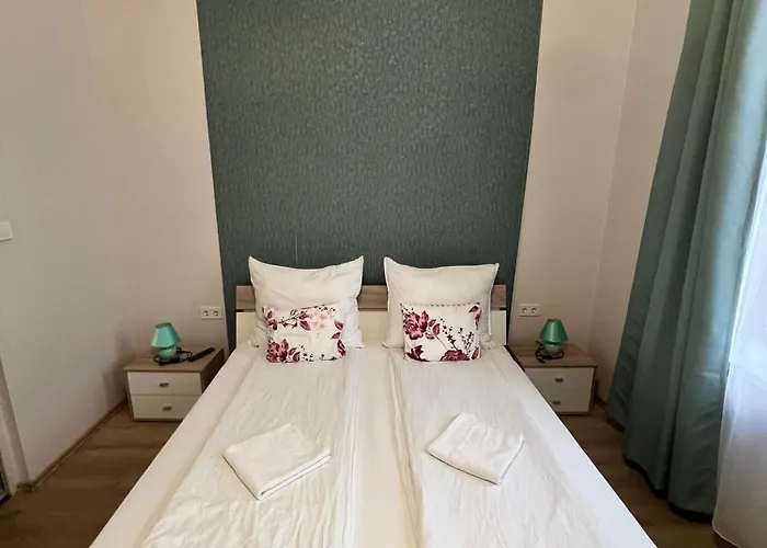 Napfény Apartman *